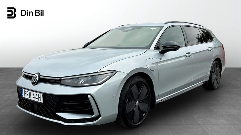 Bild 1 av Volkswagen Passat Variant eHybrid R-LINE 1.5 TSI 272HK Pluspaket/Pano/HK