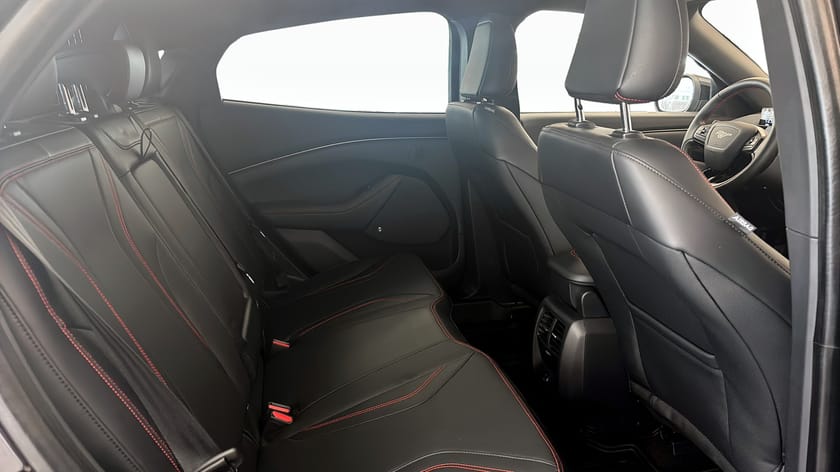 Bild 5 av Ford Mustang Mach-E Standard Range AWD SR AUT / TEK PAKET+ / PANO