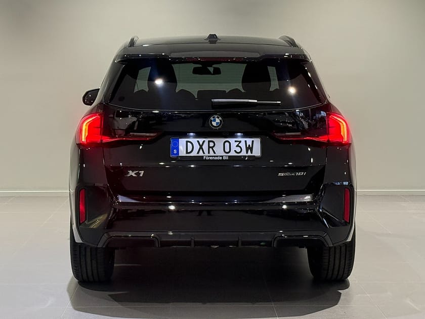 Bild 4 av BMW X1 sDrive18i M Sport Edition Drag Rattvärme Park Assist