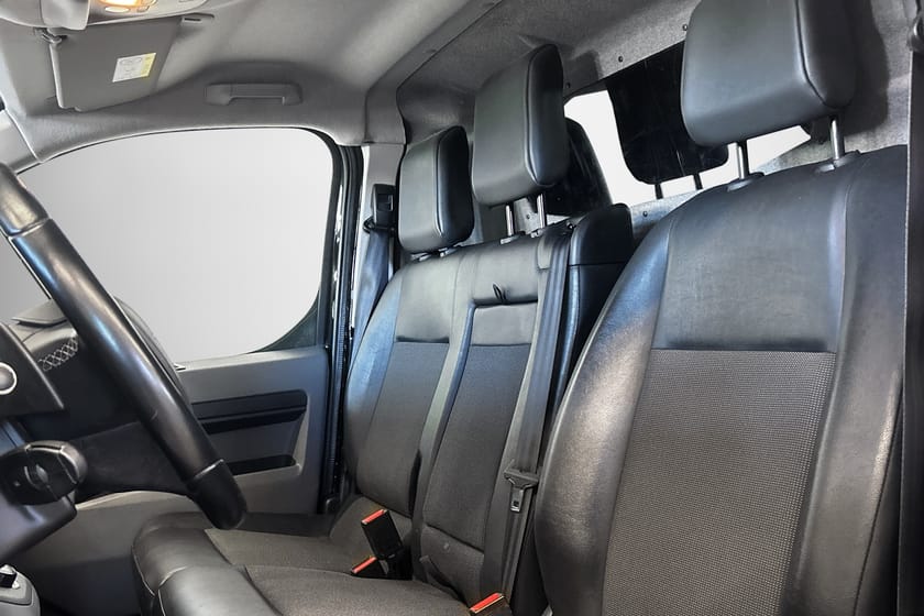 Bild 5 av Peugeot Expert Utökad Last PRO+ L3 180HK | VÄRM | DRAG | SKJUTDÖRRAR