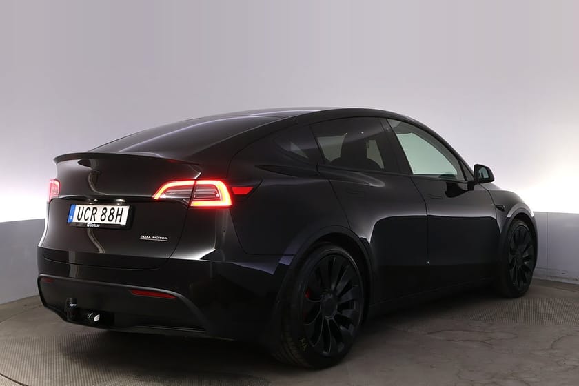 Bild 5 av Tesla Model Y Performance Autopilot Panorama Drag