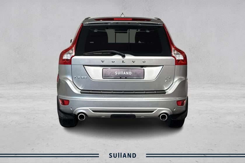 Bilde 4 av Volvo XC60 D4 2,4D Momentum R-Design AWD aut