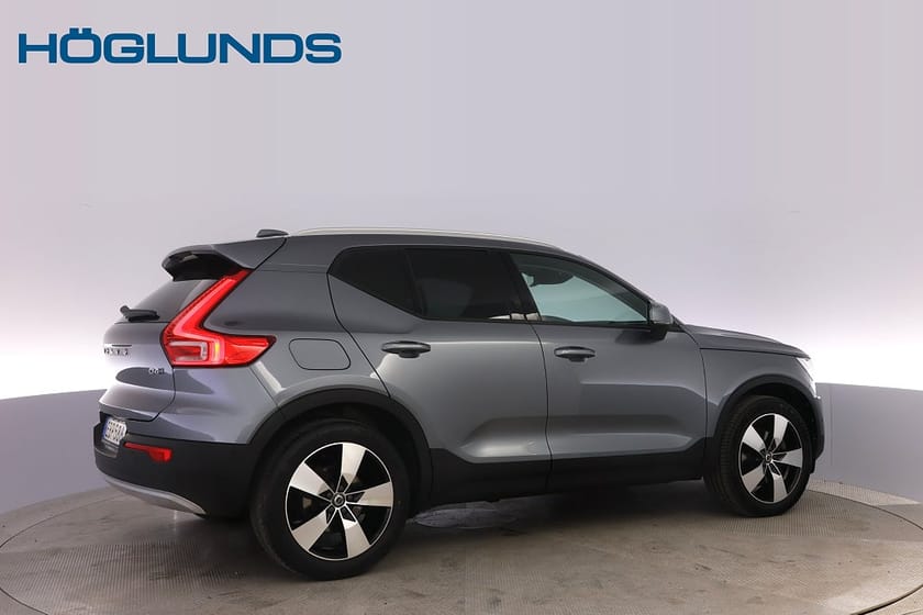 Bild 3 av Volvo XC40 D4 AWD Momentum Intro Edition Läder H/K Pano V-hjul
