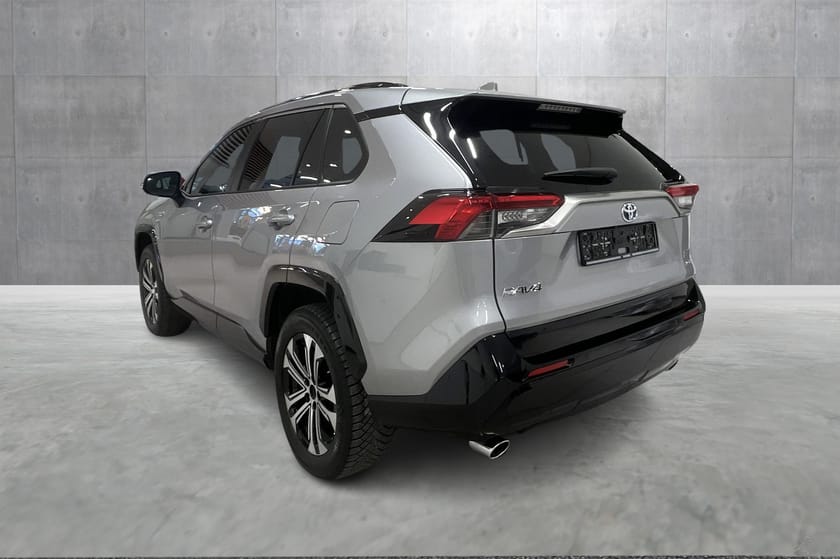 Bilde 3 av Toyota RAV4 Plug-in Hybrid PHEV AWD-i Active Tech - LED - Adaptiv cruise - Kamera