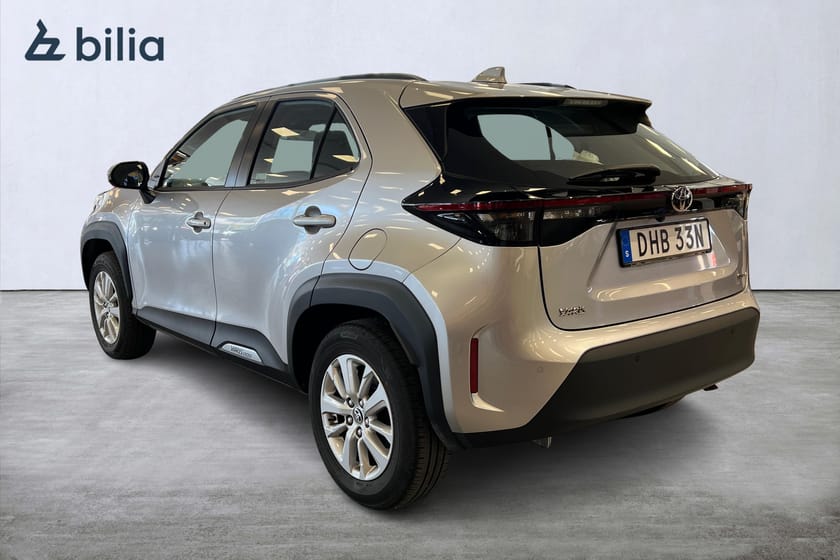Bild 2 av Toyota Yaris Cross Hybrid 115 1,5 ACTIVE SÄKERHETSPAKET inkl vinterhjul