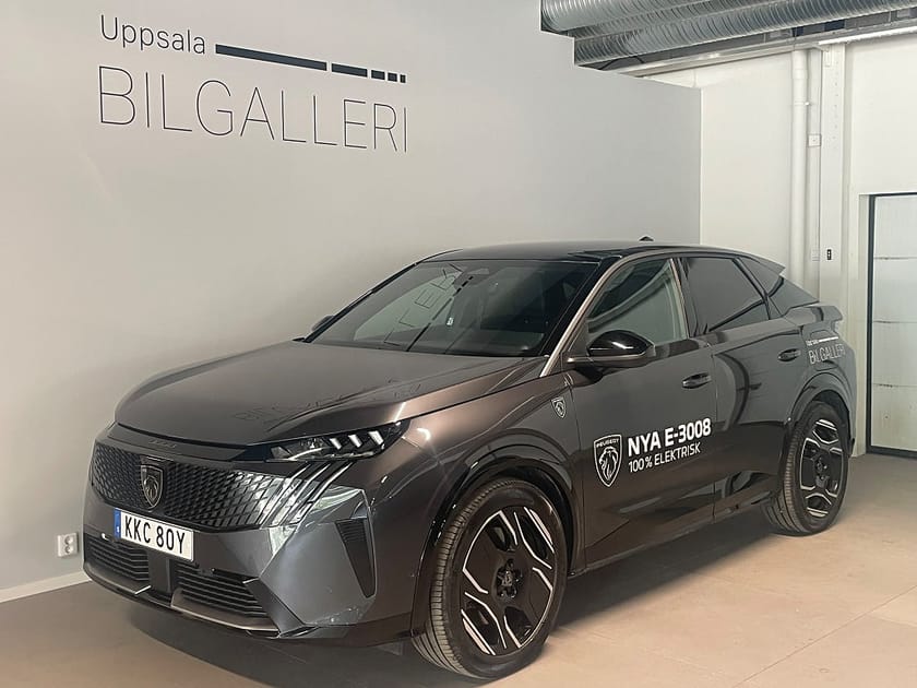 Bild 1 av Peugeot E-3008 GT Ultimate Dragkrok, Nappaläder, 360kamera, el-räckvidd: 525km