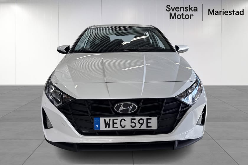 Bild 2 av Hyundai i20 Essential / Manuell / Rattvärme / Bluetooth / P-sensorer