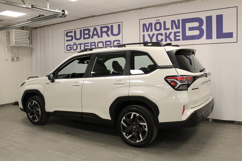Bild 2 av Subaru Forester e-Boxer 2.0i Aut Adventure *Dragkrok & V-hjul Ingår*
