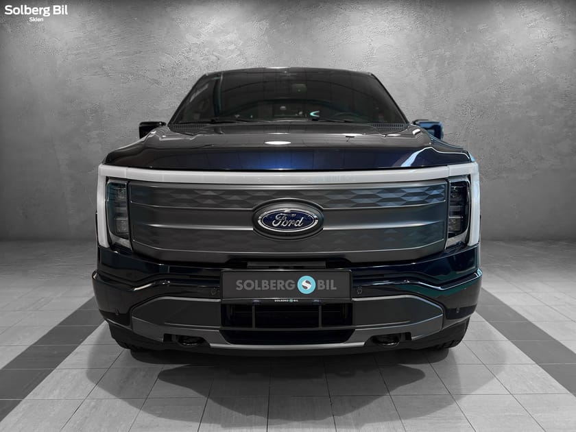 Bilde 2 av Ford F-150 Lightning Standard Range LARIAT/ 429KM WLTP/ HENGER.F/ PLAN.DEKSEL