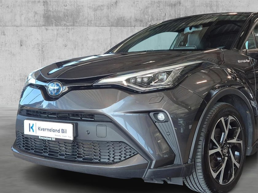 Bilde 2 av Toyota C-HR Hybrid Lounge Tech Navi DAB Ryggekamera Adaptiv Cruise BT