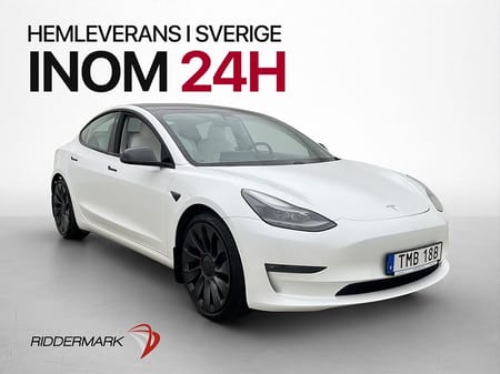 Tesla Model 3 Performance Svensksåld Ljus-Interiör