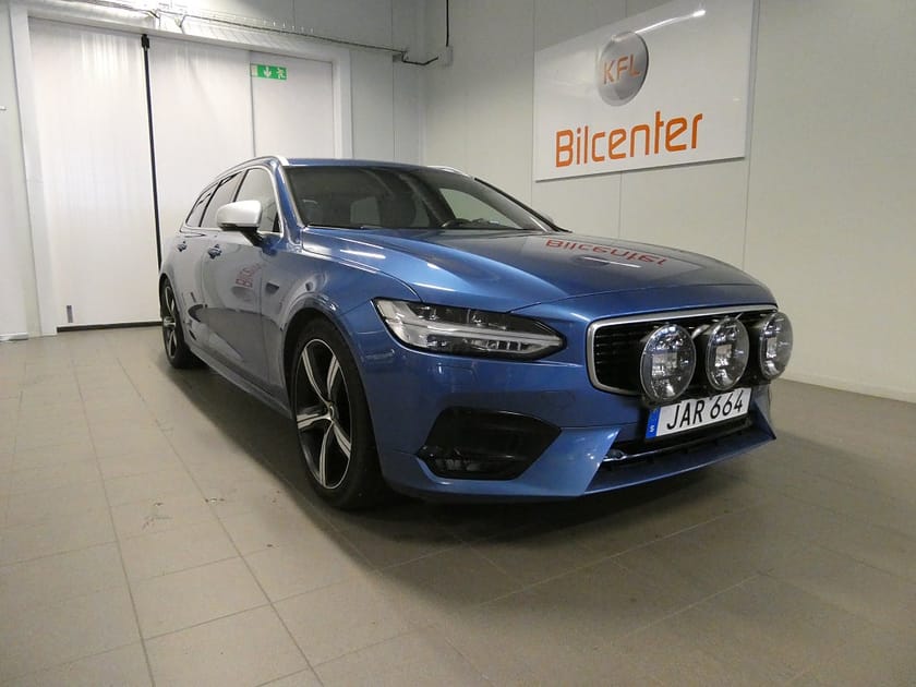 Bild 3 av Volvo V90 T4 R-Design Aut-Skinn-VOC-Värm-Nyservad-SoV