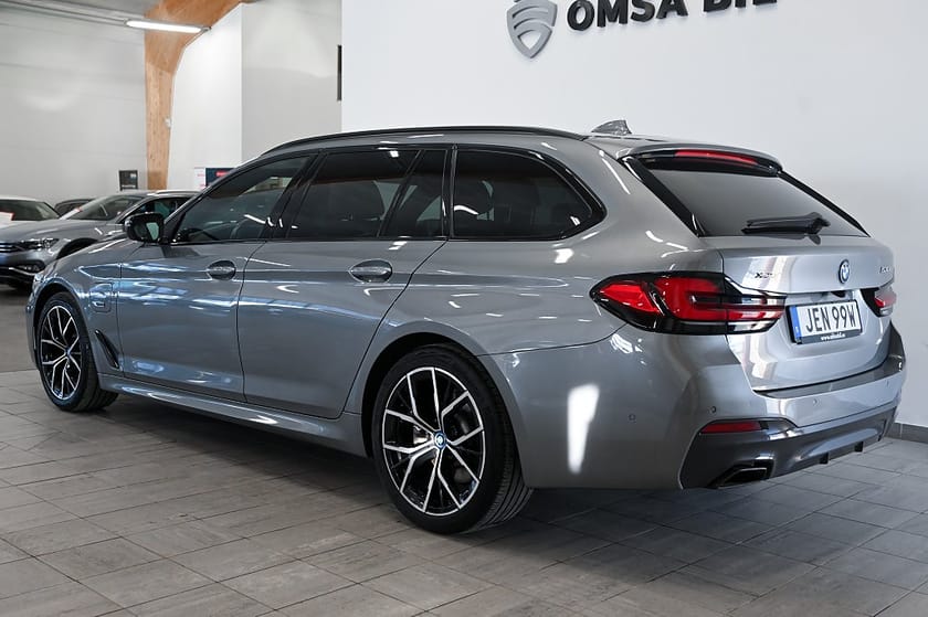 Bild 5 av BMW 530e xDrive Touring M Sport Skinn Drag 292hk