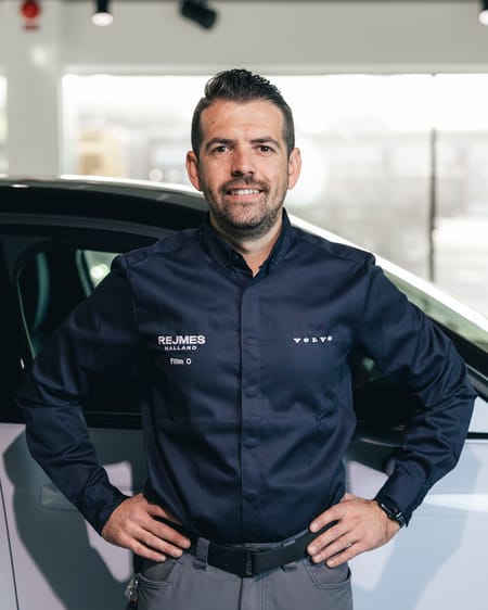 FITIM ORESHKA - Personlig Bilvårdstekniker