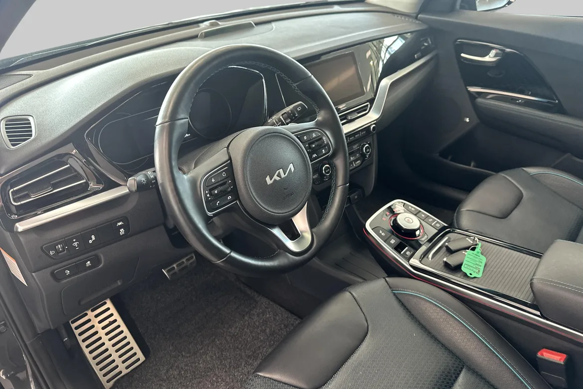 picture of a car