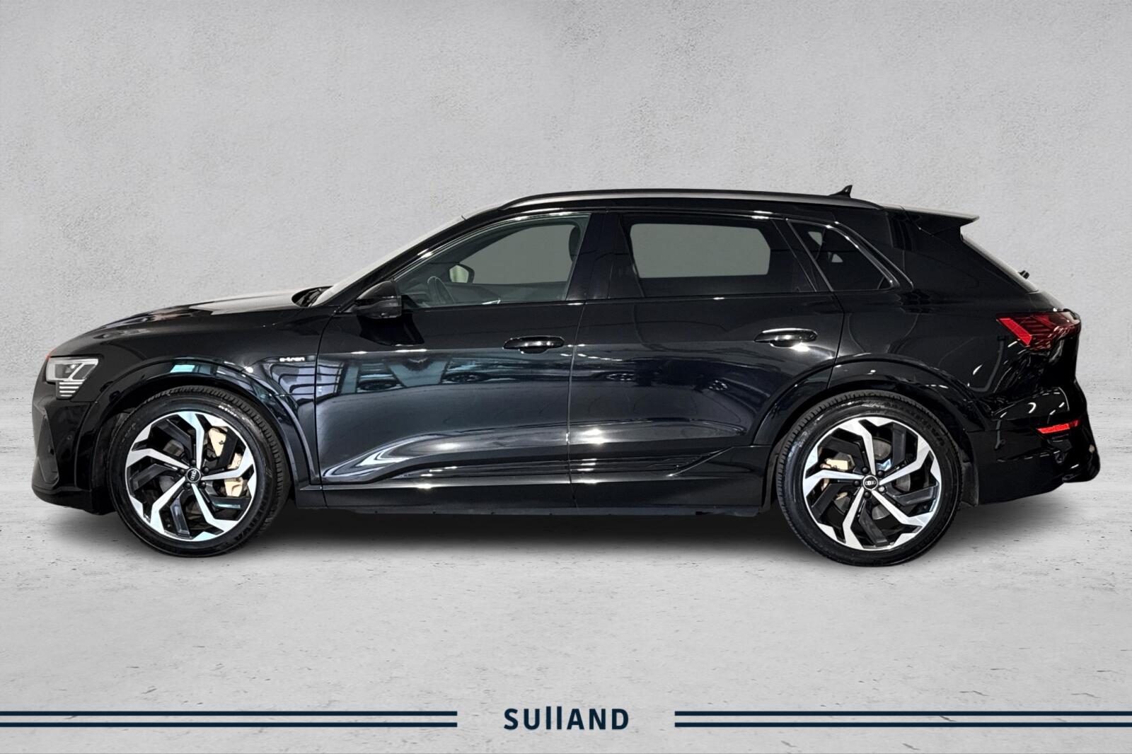 Thumnail bilde 1 av Audi e-tron 55 quattro