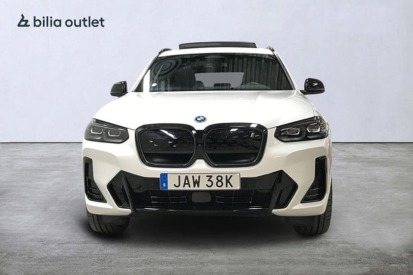 Bild 3 av BMW iX3 Charged Plus 286hk Cockpit Pano H/K HUD Navi 360°