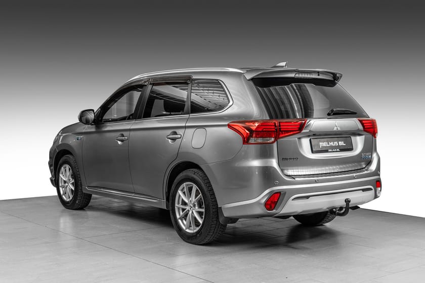 Bilde 5 av Mitsubishi Outlander PHEV Instyle+ TOPPUTSTYRT•EN EIER•HENGERFESTE•FRI FRAKT