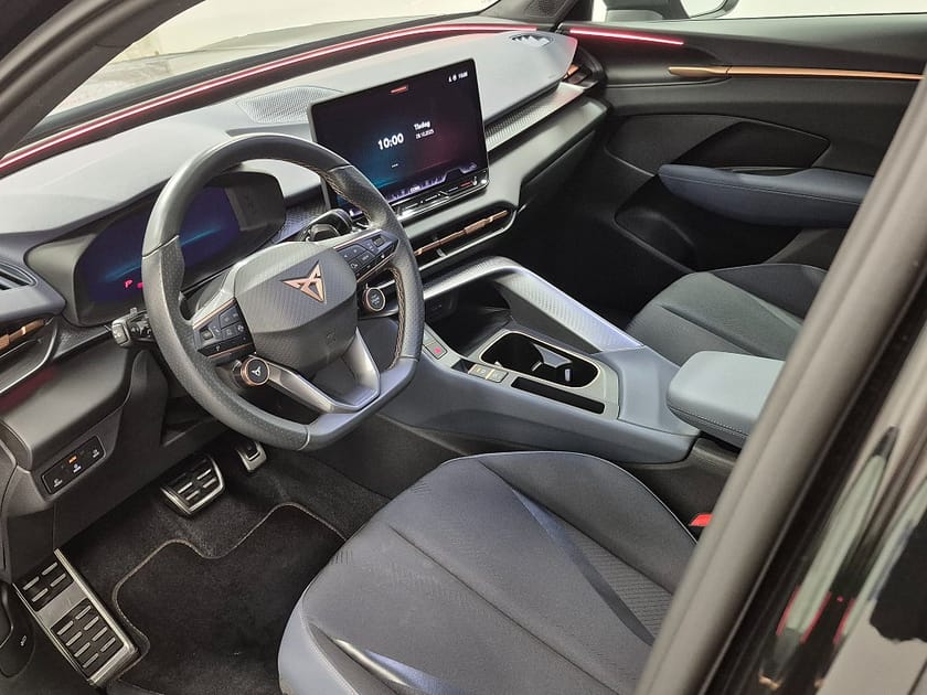Bild 2 av CUPRA Terramar eTFSI 150HK