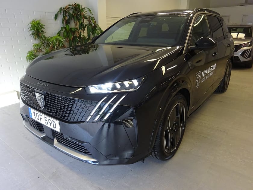 Bild 2 av Peugeot E-5008 GT 73kWh 7-sits