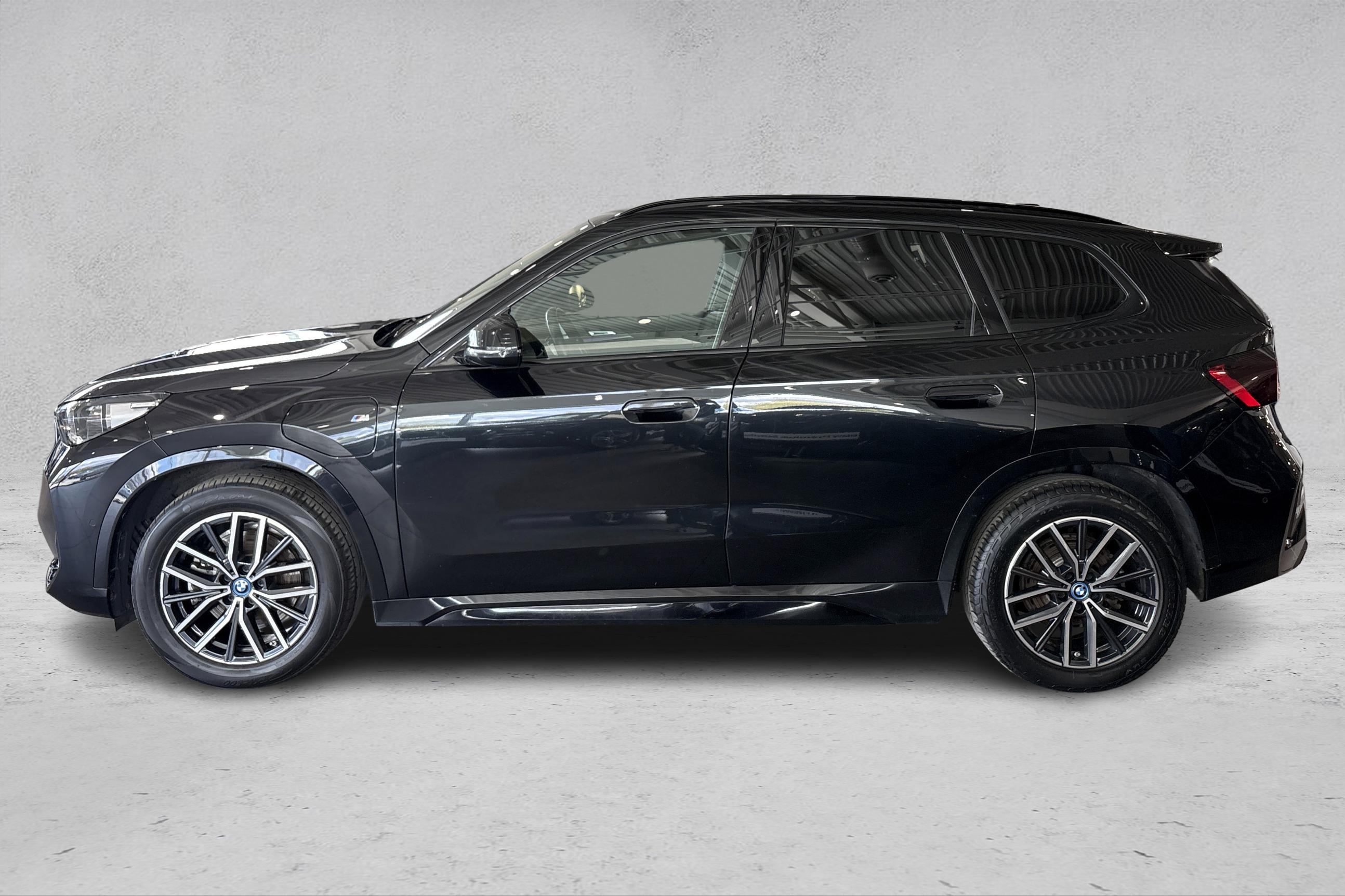 Thumnail bilde 1 av BMW X1 xDrive25e