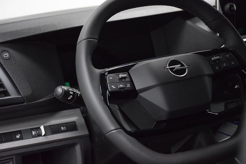 Bild 5 av Opel Vivaro Skåpbil L3 | ELITE | Värmare & Drag | DEMO | 3 295:- ex /mån |