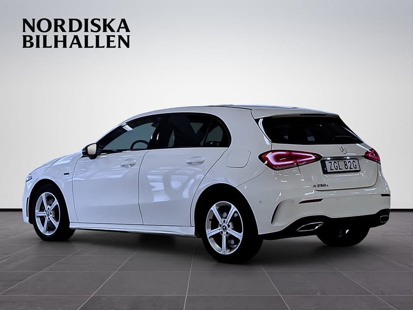 Bild 5 av Mercedes-Benz A 250 e 8G-DCT AMG Line Apple Car GPS Backkamera