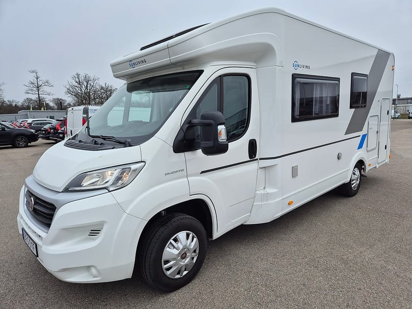 Bild 2 av Sun Living Campervan Fiat S-SERIES S70 DK 7-Sits 2,3D 130HK Husbil