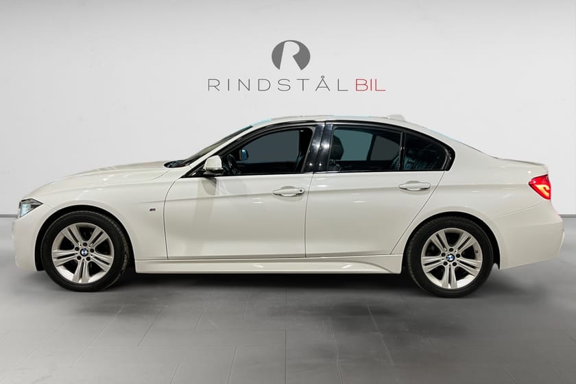 Bild 4 av BMW 320d Sedan 190 HK M-SPORT F30 LCI M&K NAVI DRAG 9000MIL 18"