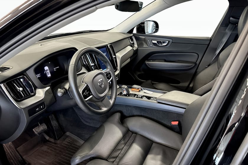 Bild 5 av Volvo XC60 Recharge T6 Plus Dark