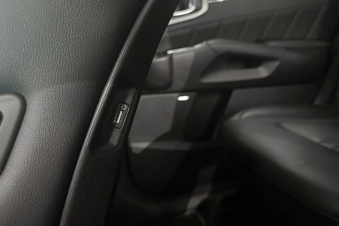 picture of a car