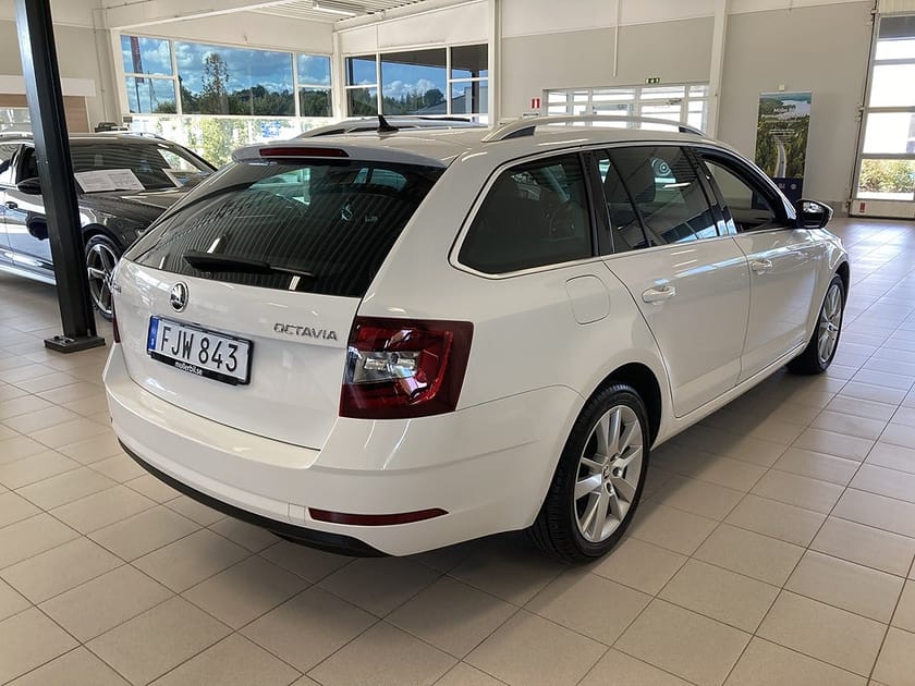 Bild 5 av Škoda Octavia Kombi Skoda Combi Style 1,5 TSI 150HK Drag / Värmare