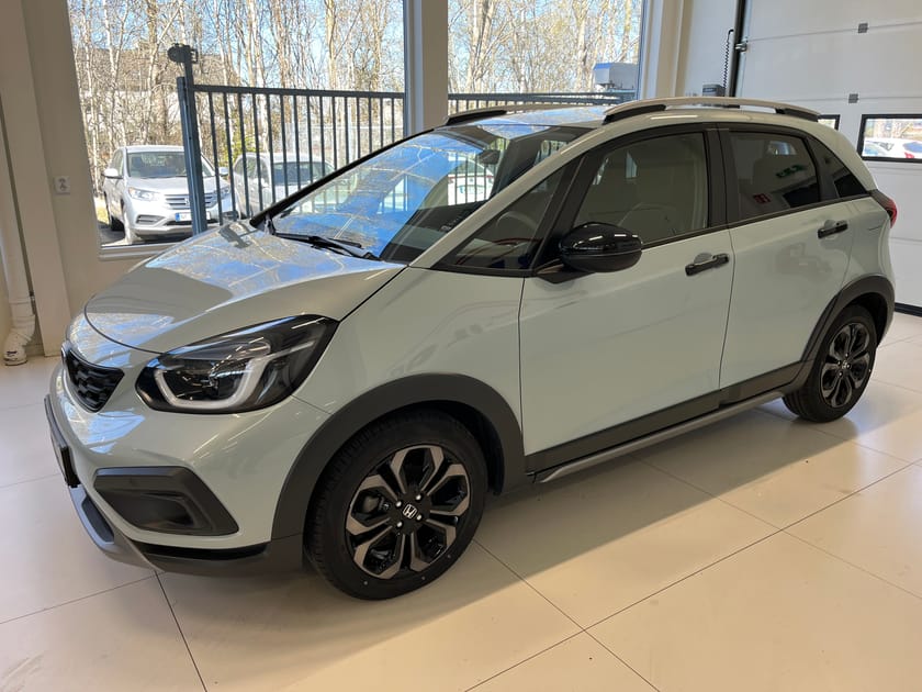 Bild 1 av Honda Jazz Crosstar e:HEV Serviceavtal 5 år/10000 mil, metallic, gummimattor