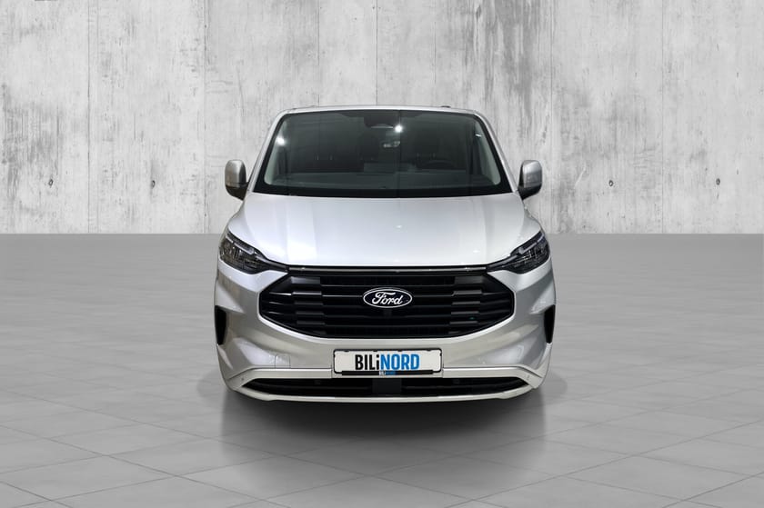 Bilde 3 av Ford Transit Custom 320 2,0 TDCi 170hk L2 Limited AWD Webasto, Hengerfeste