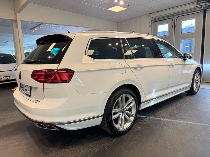 Bild 4 av Volkswagen Passat Sportscombi 2.0 TDI 4M Elegance R-Line