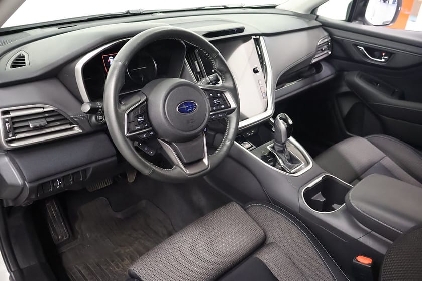 Bild 4 av Subaru Outback 2.5 4WD XFuel Adventure V-Hjul Drag M-Värm LågSkatt