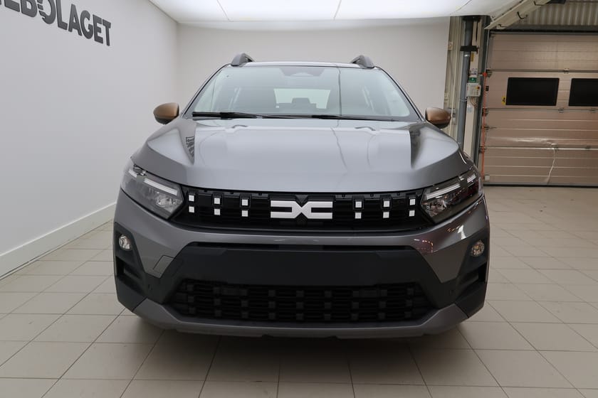 Bild 3 av Dacia Sandero Stepway TCe 110 Extreme - Från 2190kr/mån