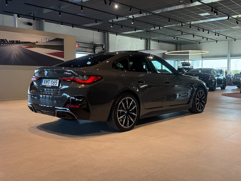 Bild 4 av BMW i4 M50 xDrive Gran Coupé M Sport Supercharged Taklucka Drag D/A Pro