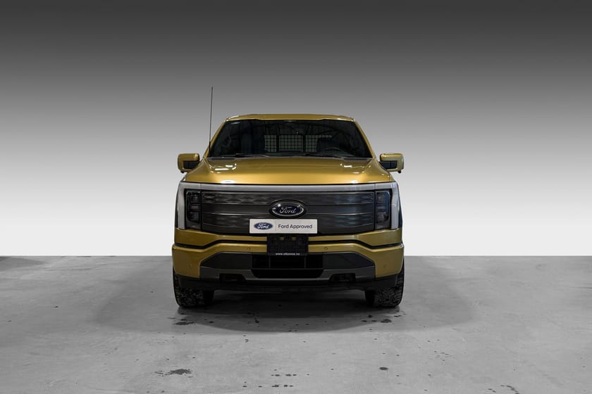 Bilde 4 av Ford F-150 Lightning Standard Range 98 kWh Lariat | FOLIERT | 2 SETER VAREBIL