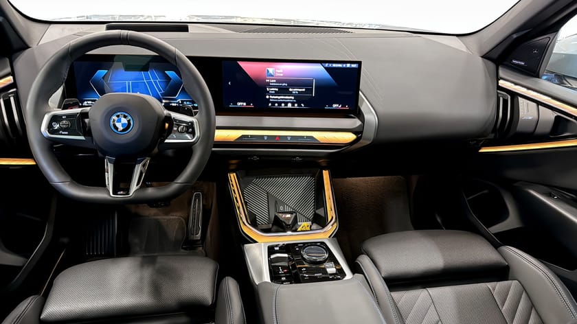 Bild 4 av BMW X3 30e xDrive M Sport Pro Innovation Panorama Drag Kupévärmare