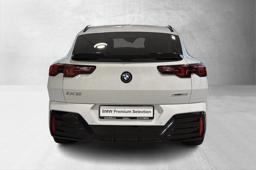 Bilde 3 av BMW iX2 xDrive30 Supercharged Msport Pro Panorama Krok Harman