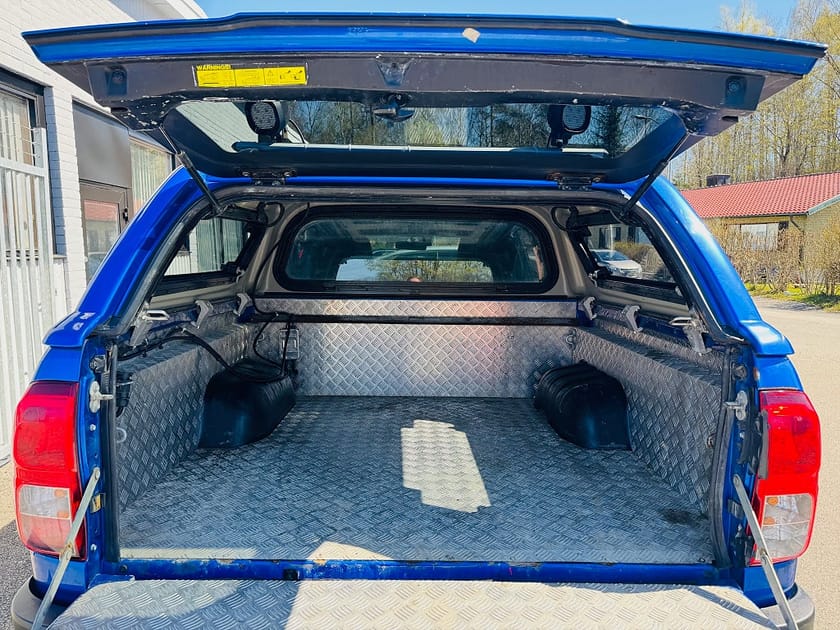 Bild 4 av Toyota Hilux Dubbelhytt 2.4 AWD 150HK AUTOMAT / KÅPA / MOMS