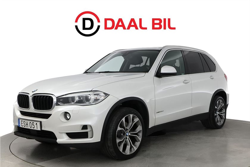 Bild 1 av BMW X5 xDrive30d xDRIVE 30D 258HK H/K® P-VÄRM DRAG PANO B-KAMERA HUD