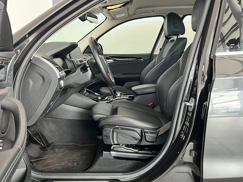 Bild 5 av BMW X3 xDrive20d Model xLine Rattvärme HiFi Drag KupeVärmare