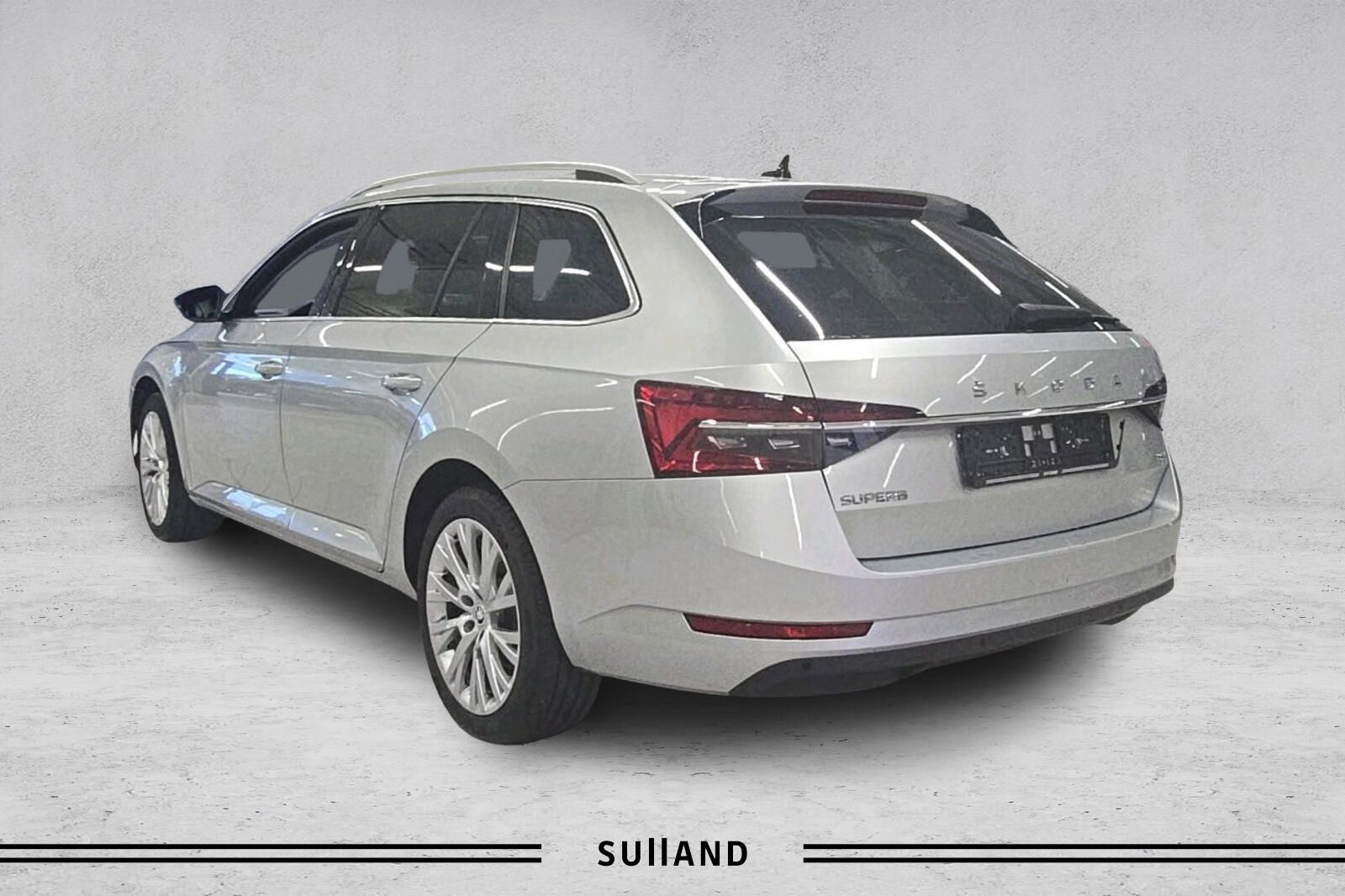 Thumnail bilde 2 av Škoda Superb Stasjonsvogn