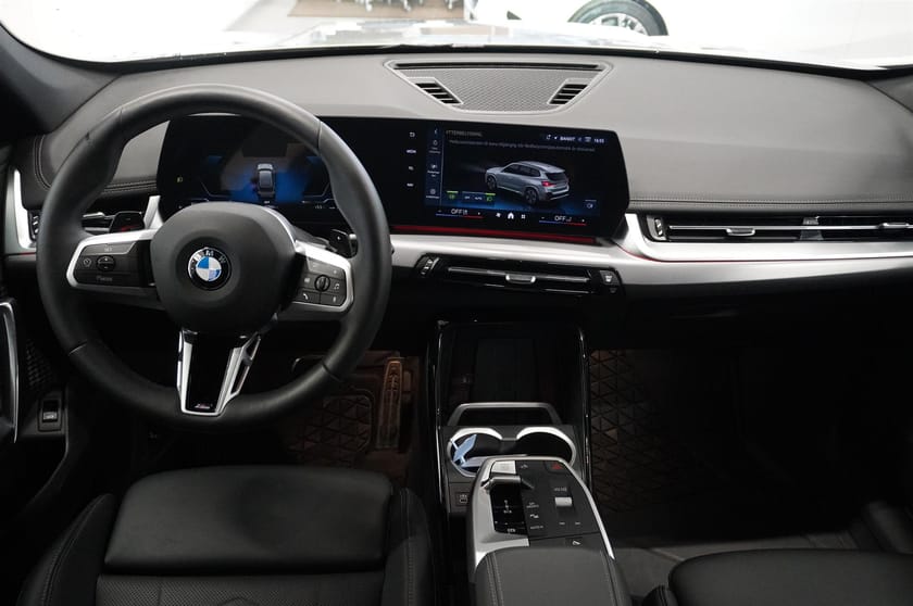 Bild 2 av BMW X1 sDrive18i M-Sport Navi Adaptiva LED Keyless DAP Rattvärme