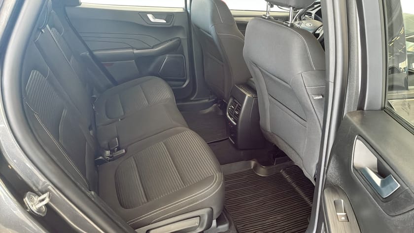 Bild 5 av Ford Kuga Plug-In Hybrid 2023.25MY, SUV BS SA, TITANIUM MUK, NON SIP,