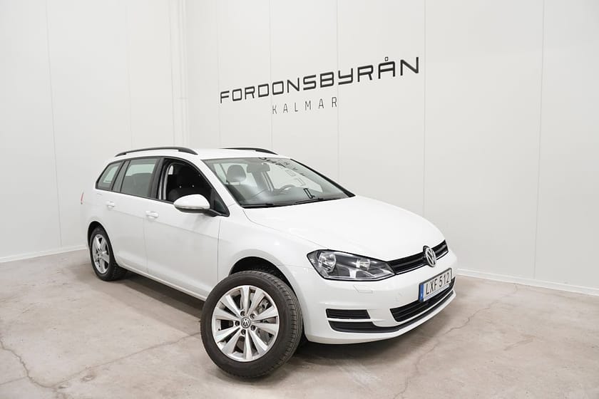 Bild 1 av Volkswagen Golf Sportscombi 1.2 TSI 110HK B-kamera CarPlay Drag