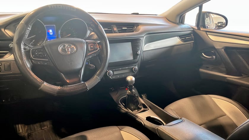 Bild 4 av Toyota Avensis Kombi 
