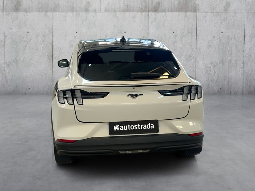 Bilde 4 av Ford Mustang Mach-E Long Range Blindsonevarsling I 360 kamera I El. seter I Panorama